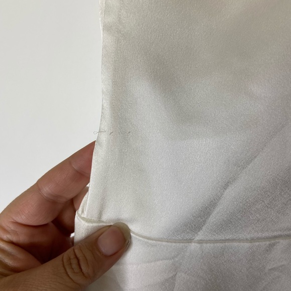 Show me your mumu godshaw goddess satin maxi - Picture 8 of 8